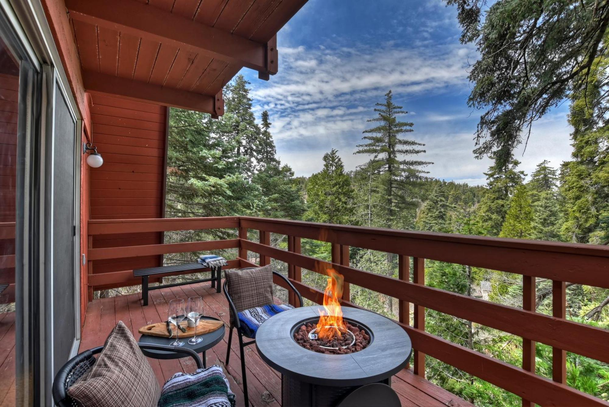 Pet & Kid Friendly Cozy Cabin, Bbq, Firepit, Outdoor Dining, Forest Views Lake Arrowhead Bagian luar foto